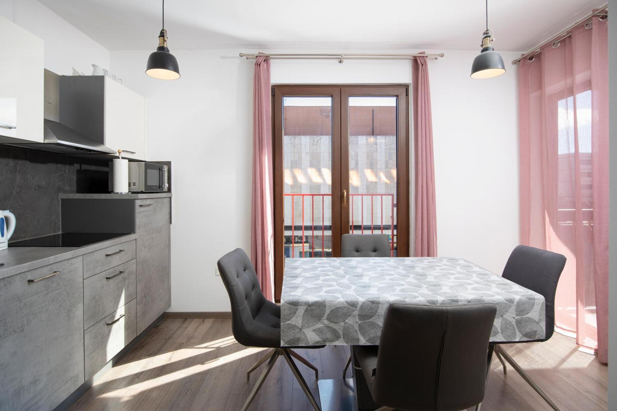 City Market Apartments 普拉 外观 照片