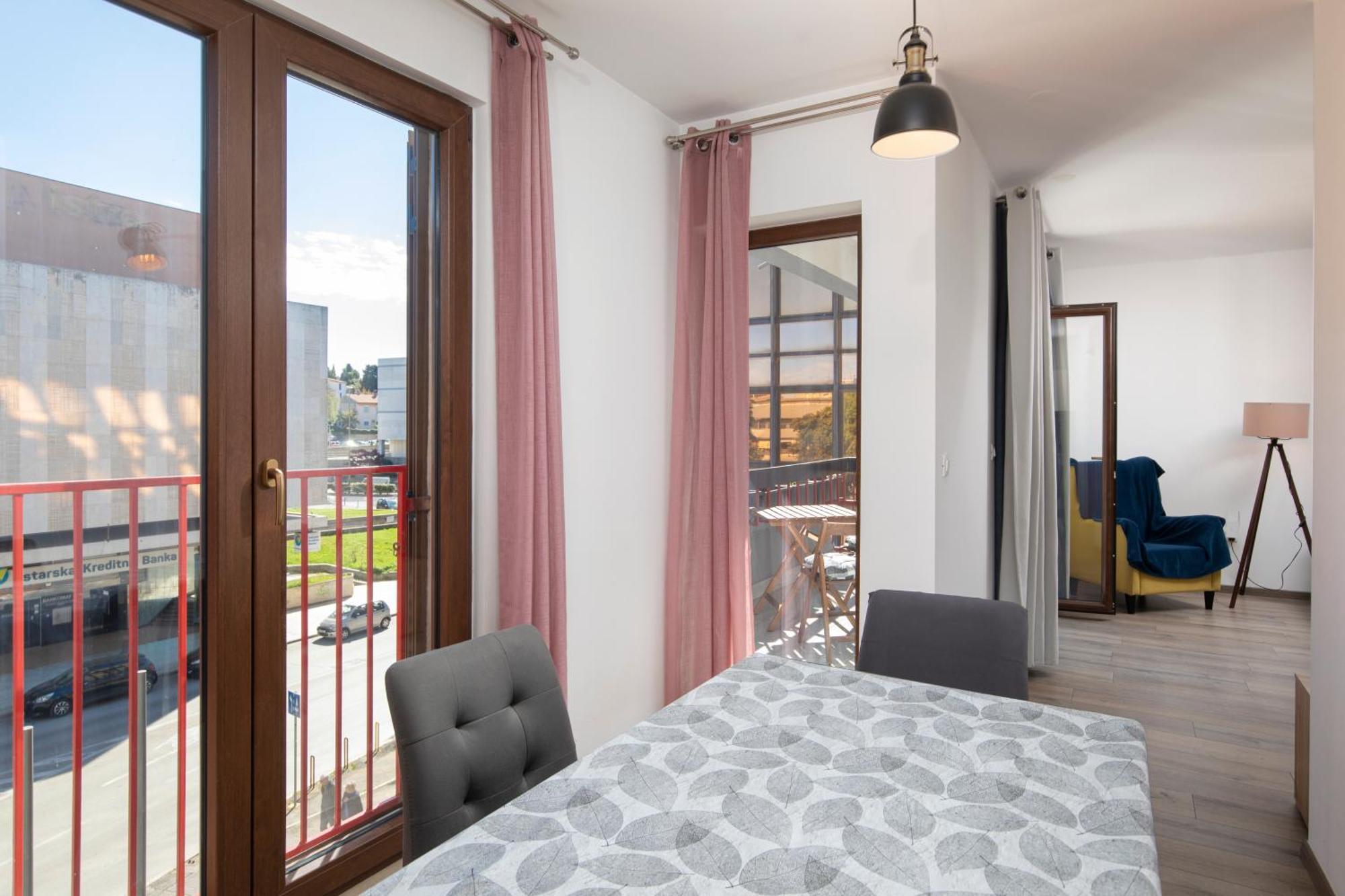 City Market Apartments 普拉 外观 照片