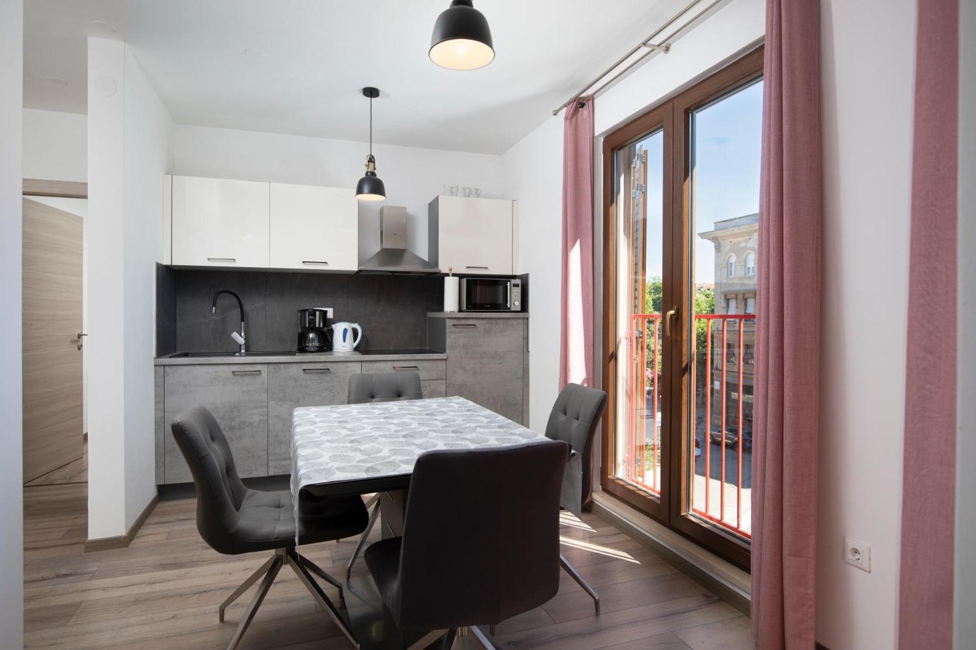 City Market Apartments 普拉 外观 照片